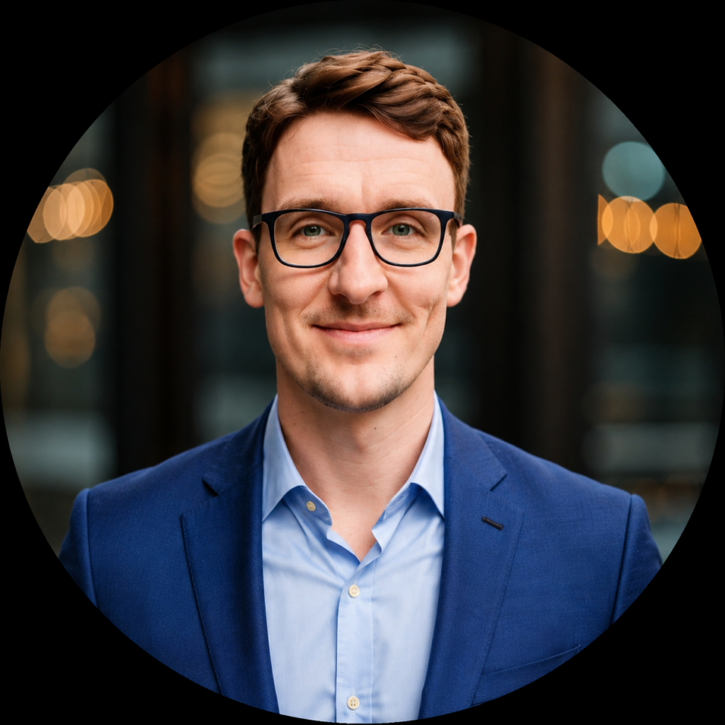 Referent des Relias Webinars zu Lehrplänen und zur Planung des Schulungsjahres in der Pflege