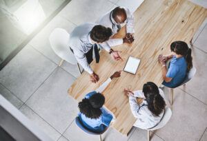 Pflege Team Besprechung im Krankenhaus