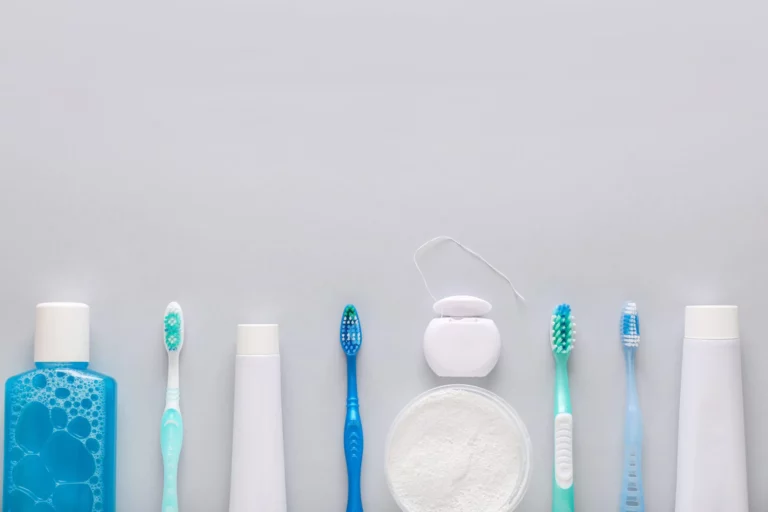 Zahnbürsten und Mundpflegeprodukte – Mundhygiene in der Pflege